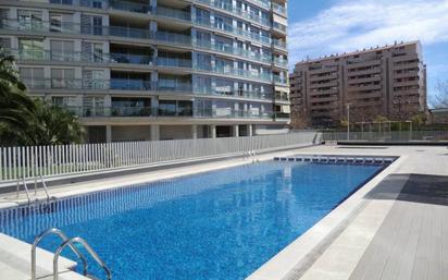 Swimming pool of Flat for sale in  Valencia Capital  with Air Conditioner and Swimming Pool