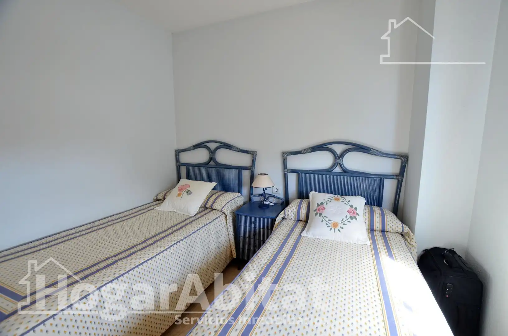 Habitación de Ático en venta en Alicante / Alacant con Calefacción, Jardín privado y Terraza
