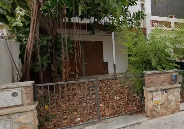 House with terrace for sale in CATALUNYA
