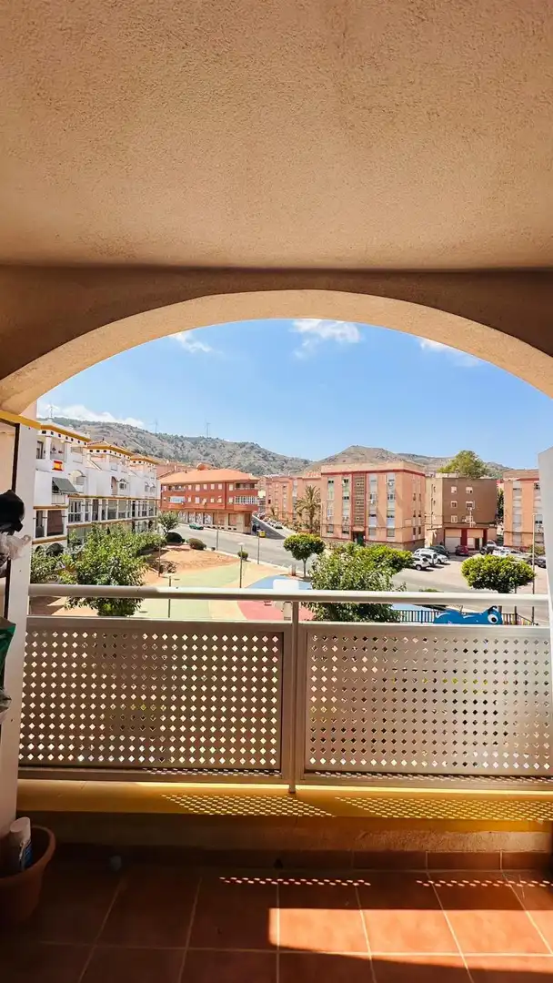 Vista exterior de Àtic en venda en La Unión amb Terrassa, Balcó i Piscina comunitària