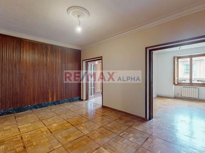 Flat for sale in  Madrid Capital  with Air Conditioner