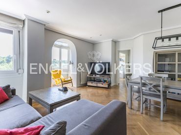Wohnung mit Balkon zum Verkauf in Calle de Francisco Silvela
