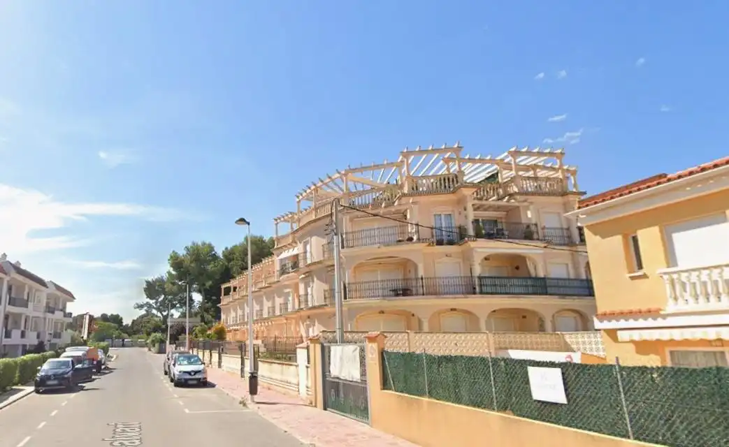 Vista exterior de Apartament en venda en Alcalà de Xivert amb Piscina comunitària