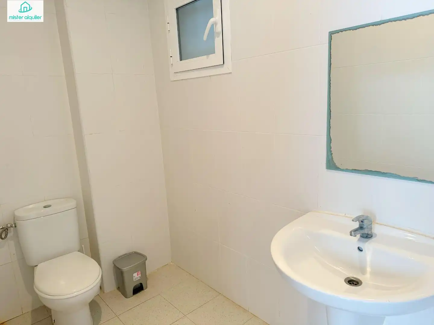 Bathroom of Apartments for rent in El Campello  with Air Conditioner, Private garden and Terrace