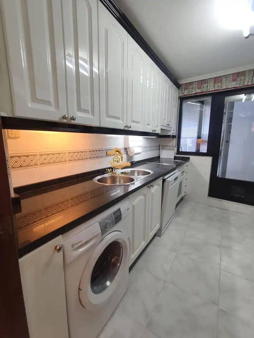 Küche von Wohnung zur Miete in Salamanca mit Heizung, Terrasse und Abstellraum