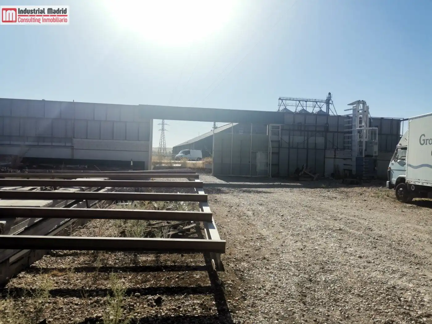 Vista exterior de Nave industrial en venta en Seseña