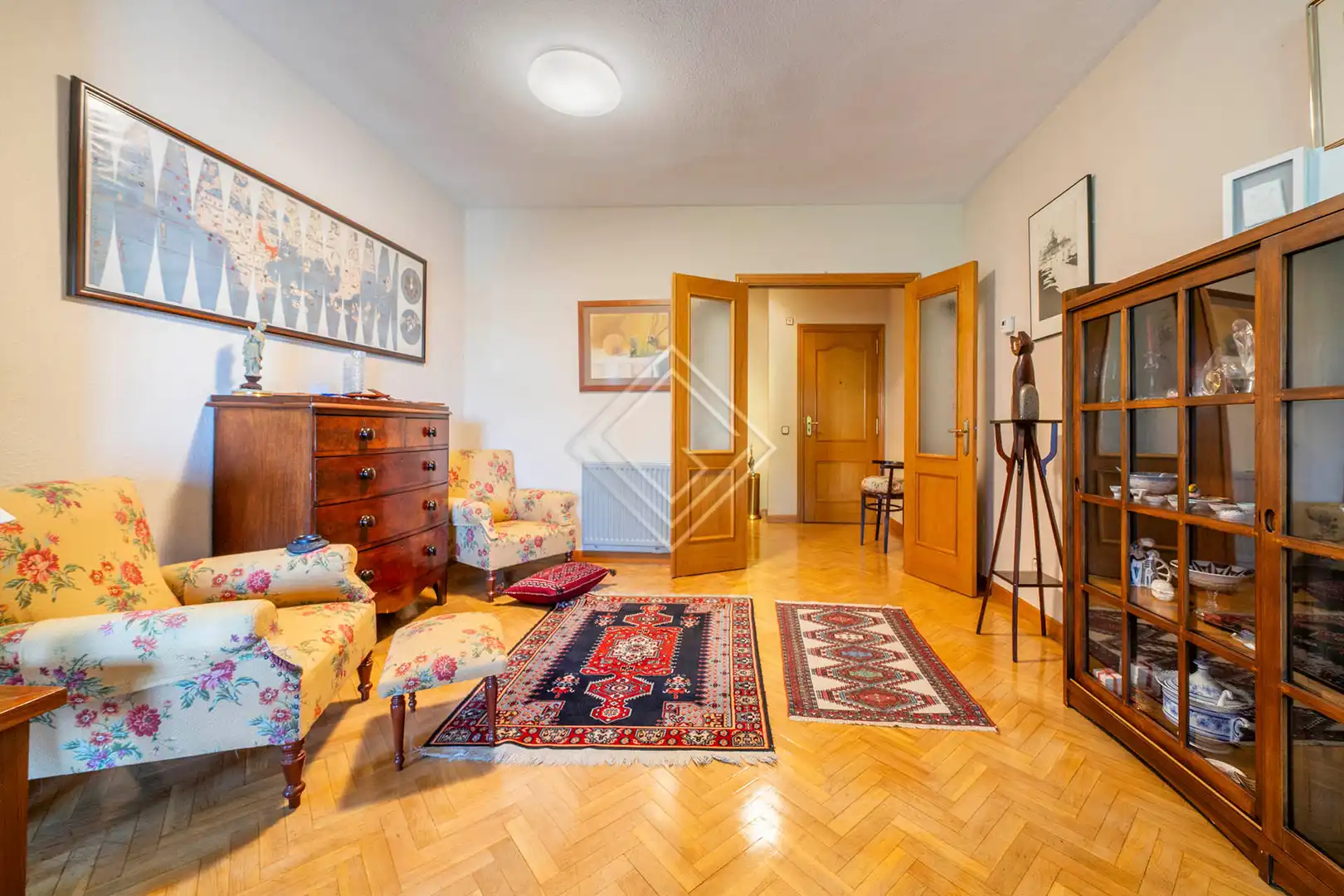 Sala de estar de Piso en venta en Madrid con Jardín privado, Terraza y Piscina comunitaria