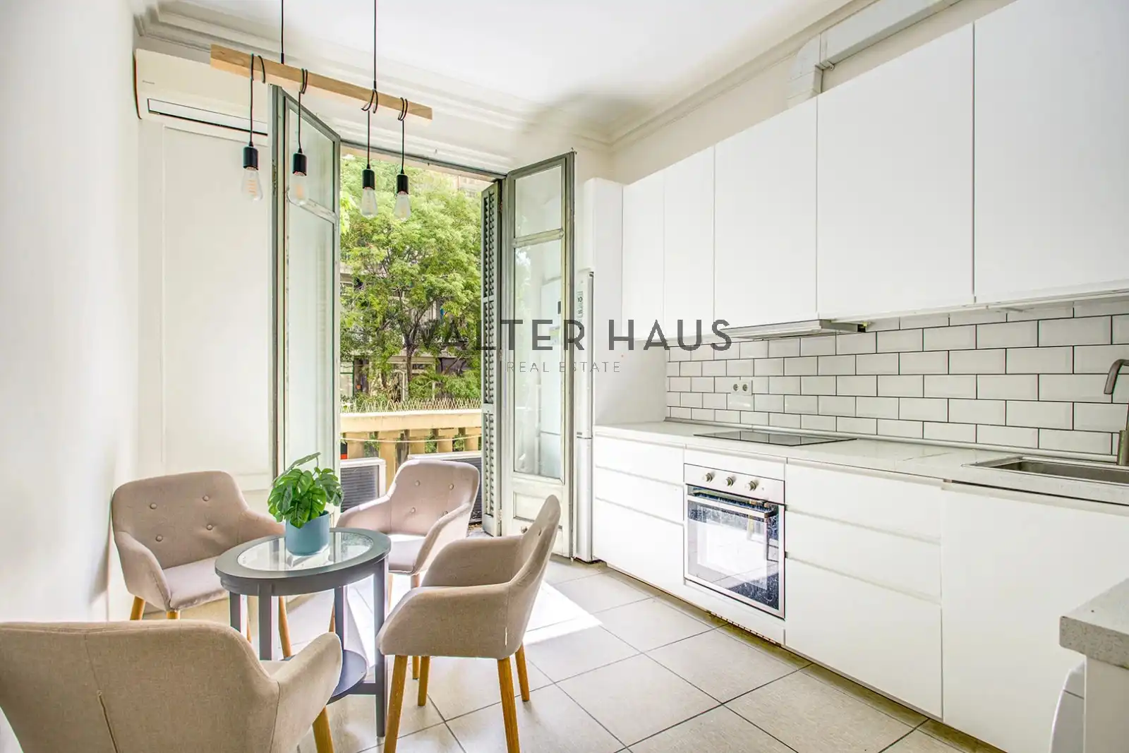 Piso con terraza en venta en Carrer del Rosselló, imagen 4