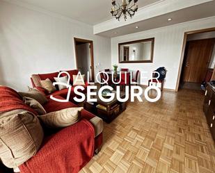 Sala d'estar de Pis de lloguer en  Madrid Capital amb Calefacció, Terrassa i Moblat