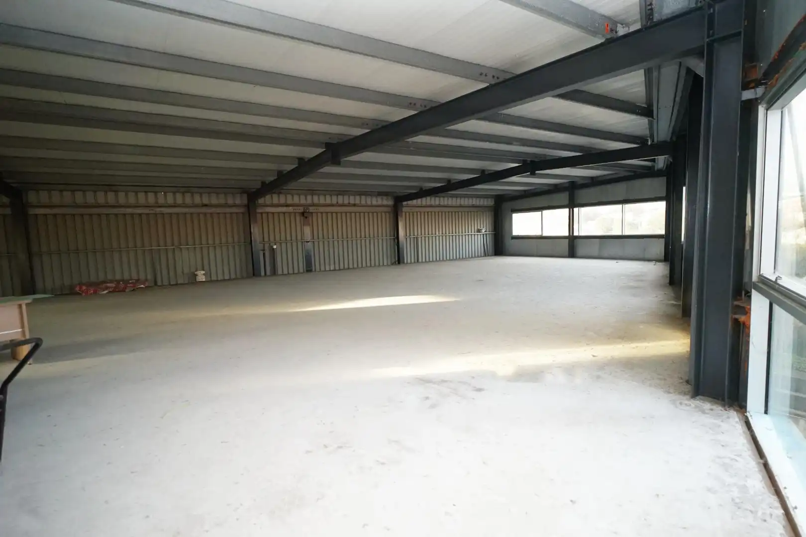 Nau industrial de lloguer en Santa Cruz de Bezana