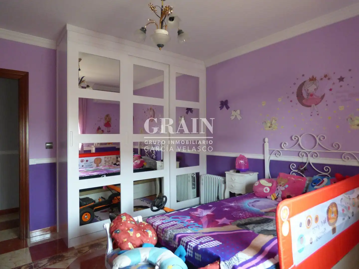 Bedroom of Houses for sale in Albacete  with Air Conditioner, Heating and Private garden