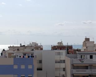 Vista exterior de Àtic en venda en Moncofa amb Aire condicionat, Calefacció i Terrassa