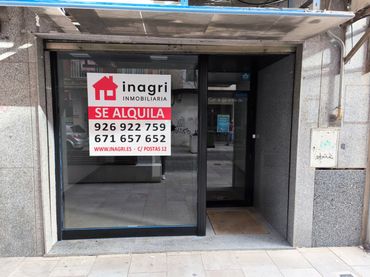 Local comercial de lloguer a Calatrava