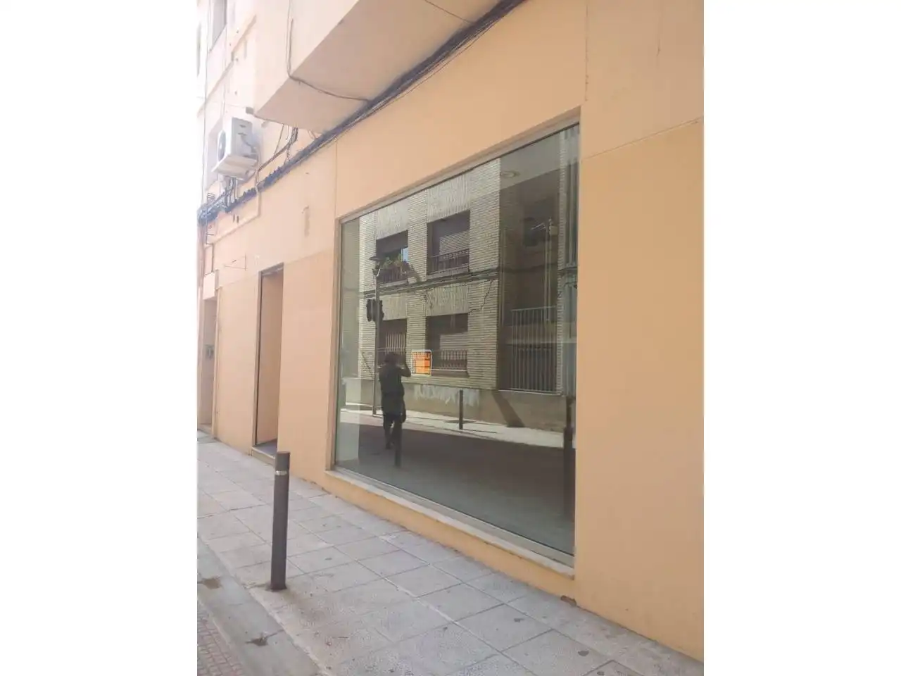 Local comercial de lloguer a Calle RAMON Y CAJAL, imagen 5