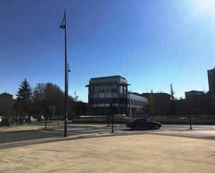 Vista exterior de Local en venda en Vitoria - Gasteiz amb Calefacció