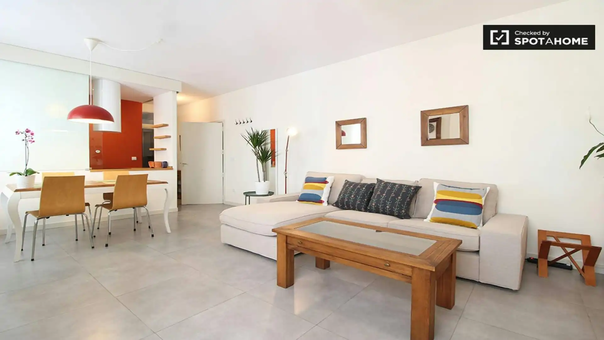Sala de estar de Piso de alquiler en Madrid con Aire acondicionado, Calefacción y Jardín privado