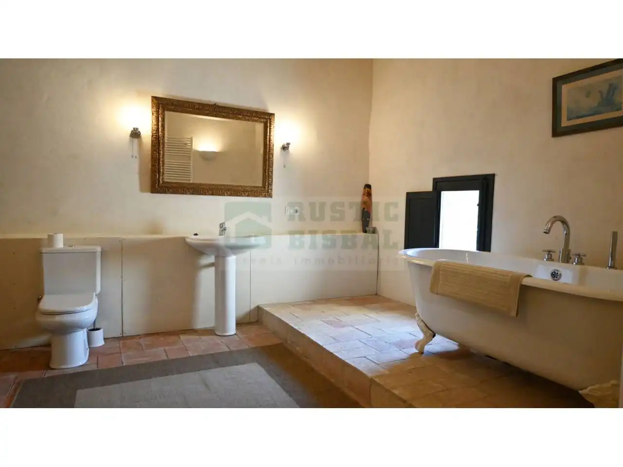 Baño de Finca rústica en venta en Borrassà con Calefacción, Jardín privado y Terraza