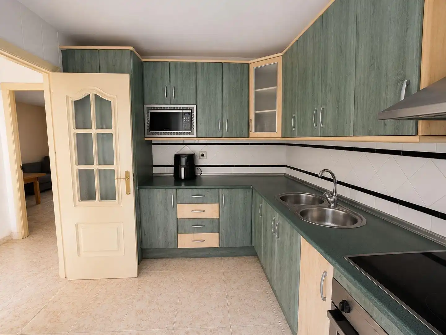 Kitchen of Detached homes for sale in Roquetas de Mar