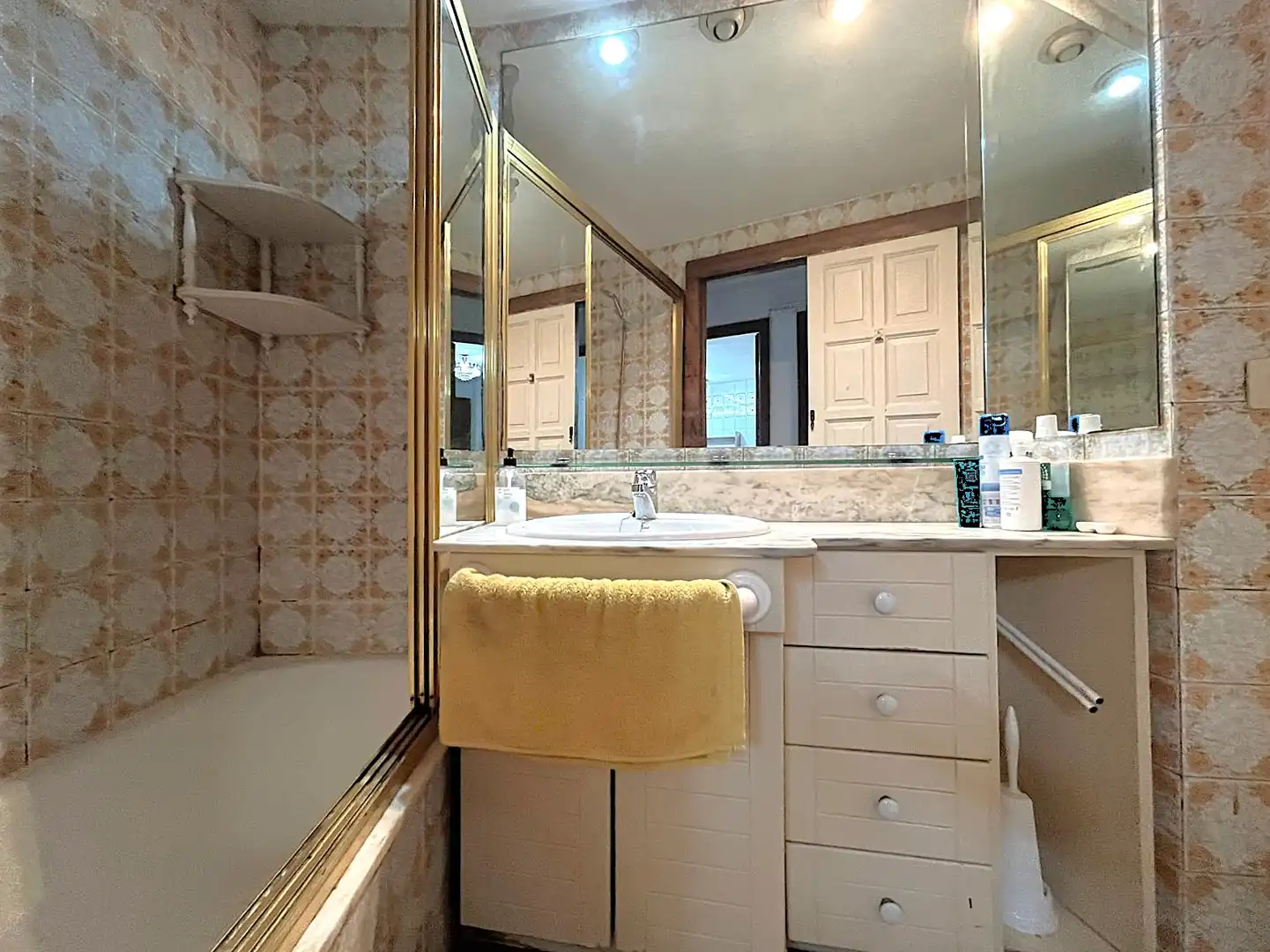Bathroom of Flat for sale in Palamós  with Heating, Terrace and Furnished