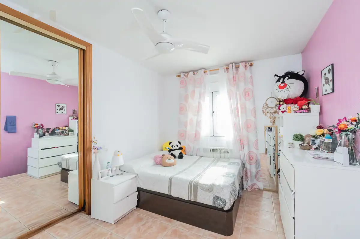 Dormitori de Casa o xalet en venda en Yeles amb Aire condicionat, Calefacció i Jardí privat