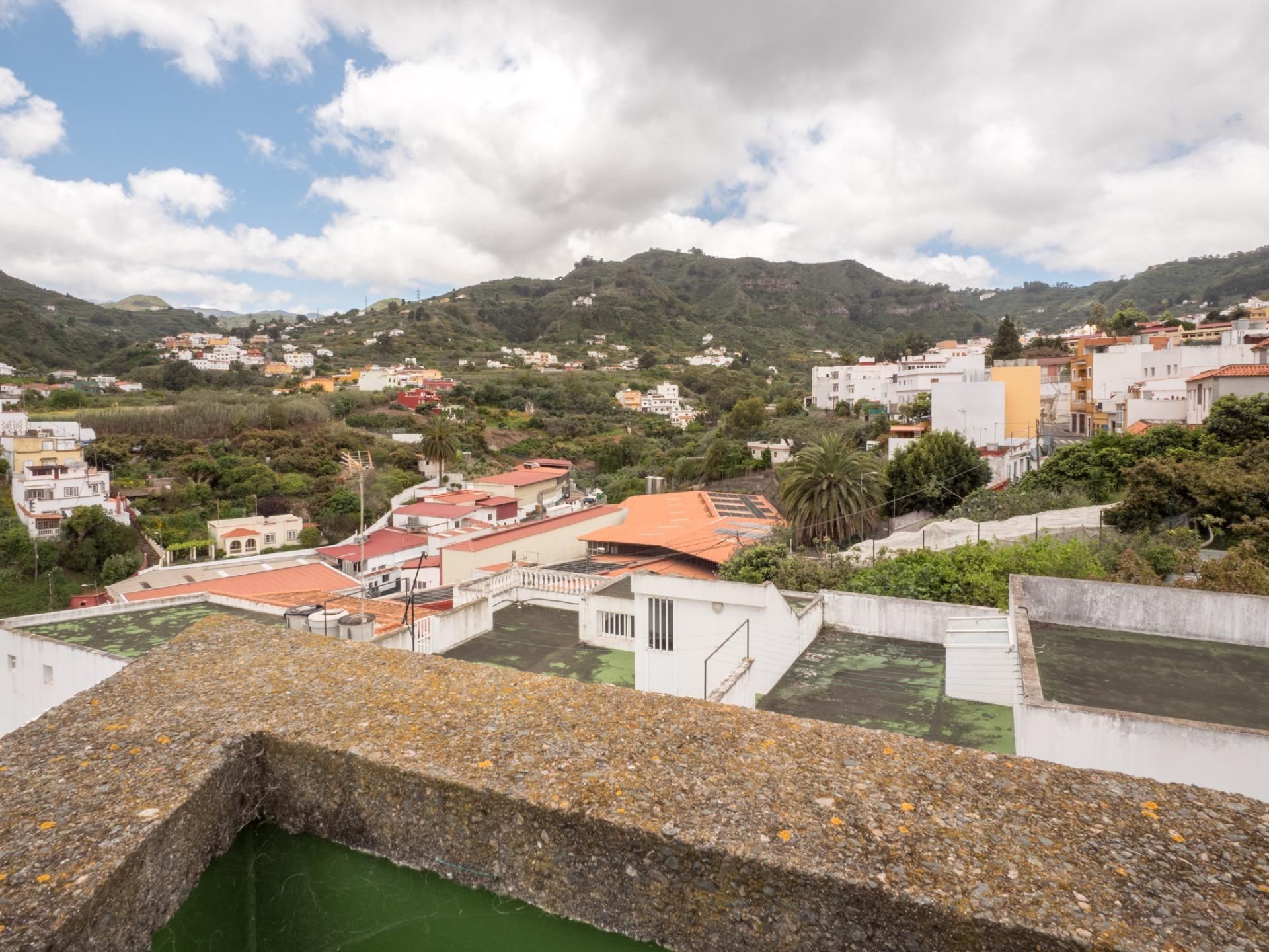 Vista exterior de Casa o xalet en venda en Teror amb Aire condicionat, Calefacció i Jardí privat