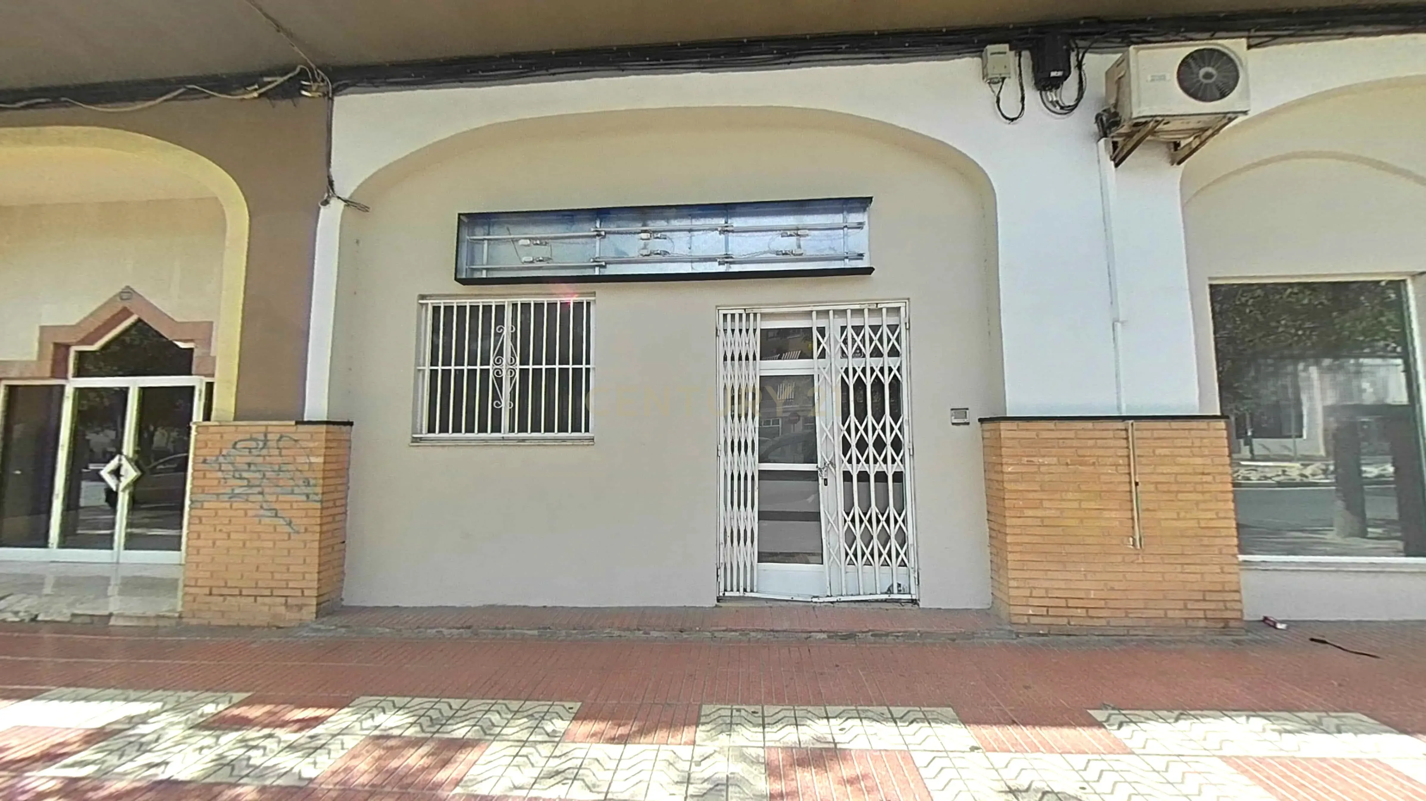 Vista exterior de Oficina en venda en San Vicente del Raspeig / Sant Vicent del Raspeig