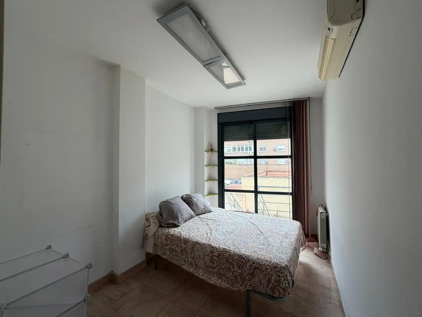 Schlafzimmer von Wohnung zur Miete in Alcalá de Henares mit Klimaanlage, Heizung und Parkett