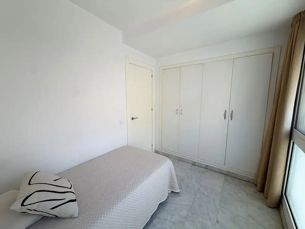 Dormitori de Apartament en venda en Málaga amb Terrassa