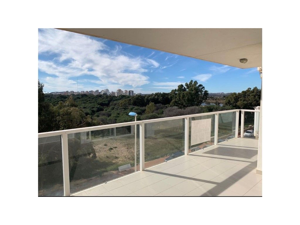 Vista exterior de Pis de lloguer en Guardamar del Segura amb Aire condicionat, Terrassa i Piscina