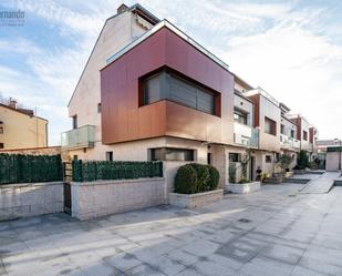 Exterior view of Single-family semi-detached for sale in Piélagos  with Terrace and Balcony