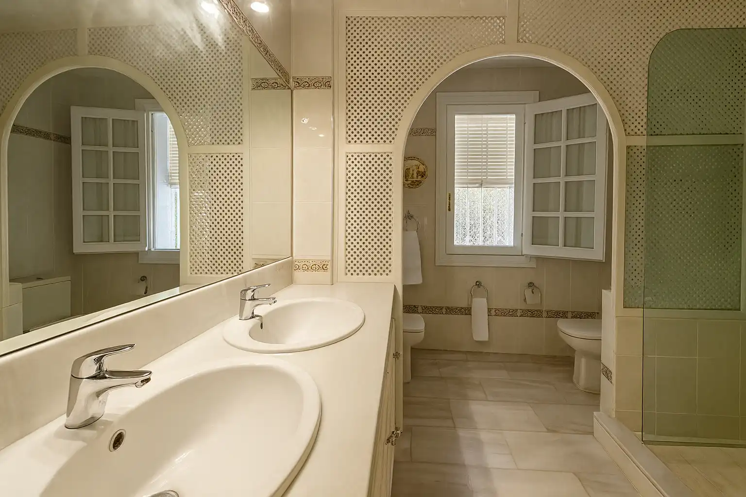 Chalet con piscina en venta en Milla de Oro, imagen 26