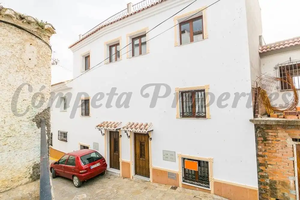 Apartamento con terraza en venta en Algarrobo pueblo, imagen 2