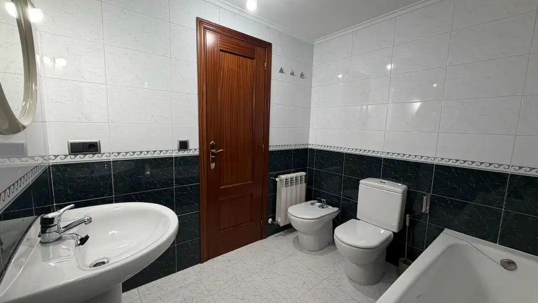 Bathroom of Flat for sale in Vitoria - Gasteiz  with Heating, Terrace and Storage room