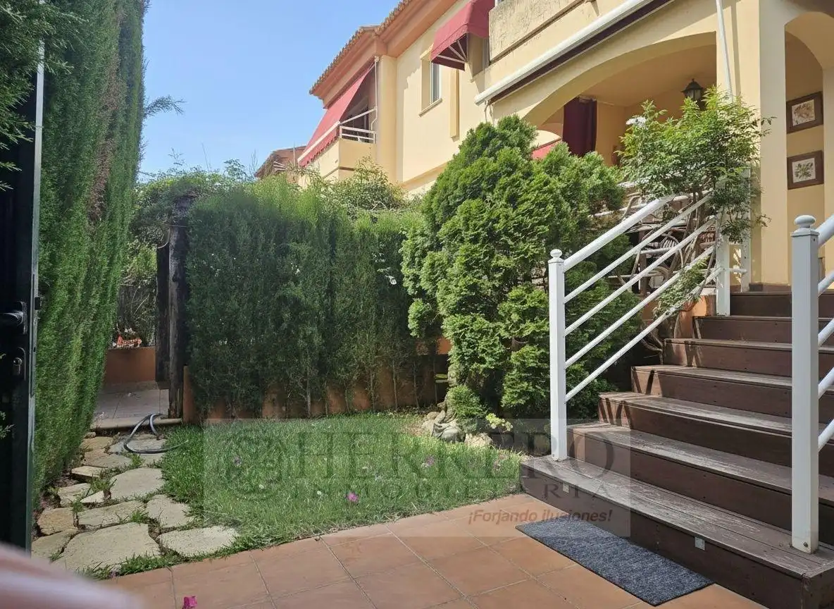 Jardín de Casa adosada en venta en Gandia con Aire acondicionado, Calefacción y Jardín privado