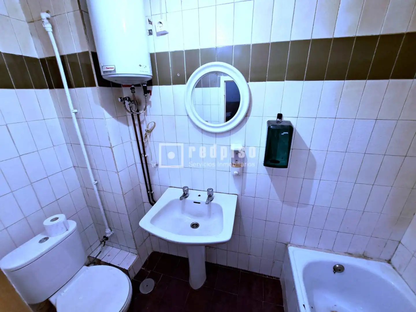 Bathroom of Commercial properties for sale in Talavera de la Reina  with Air Conditioner