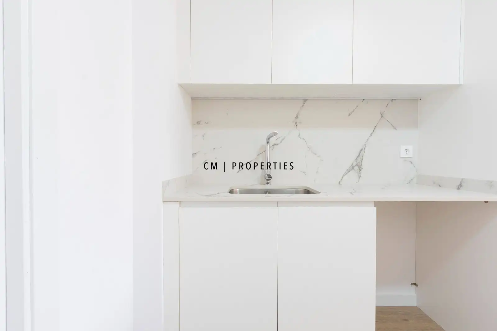 Küche von Wohnung zur Miete in Valencia mit Terrasse, Abstellraum und Schwimmbad