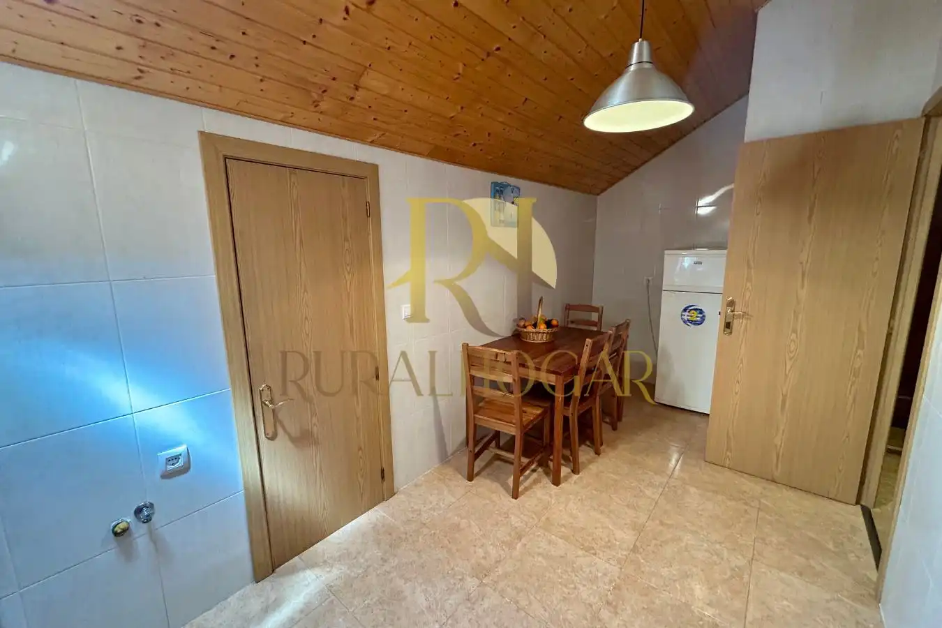 Außenansicht von Wohnung zum Verkauf in Cabrillanes