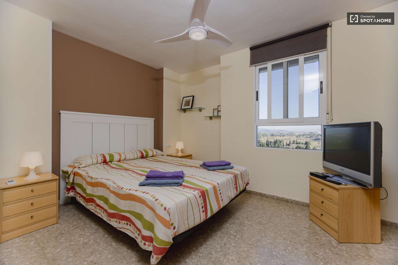 Apartament per a compartir a Corinto - Almarda