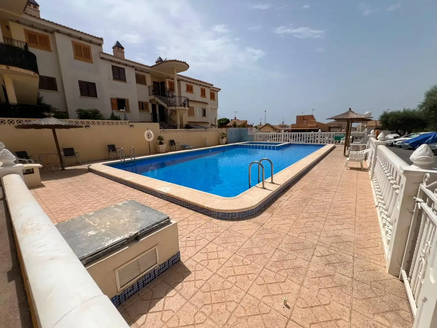 Schwimmbecken von Wohnungen zur Miete in Torrevieja mit Terrasse