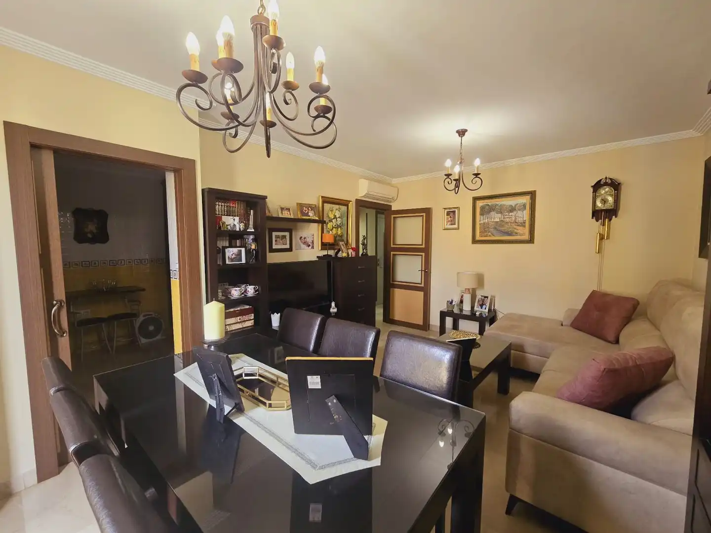 Sala de estar de Casa o chalet en venta en Alcalá de Guadaira con Trastero