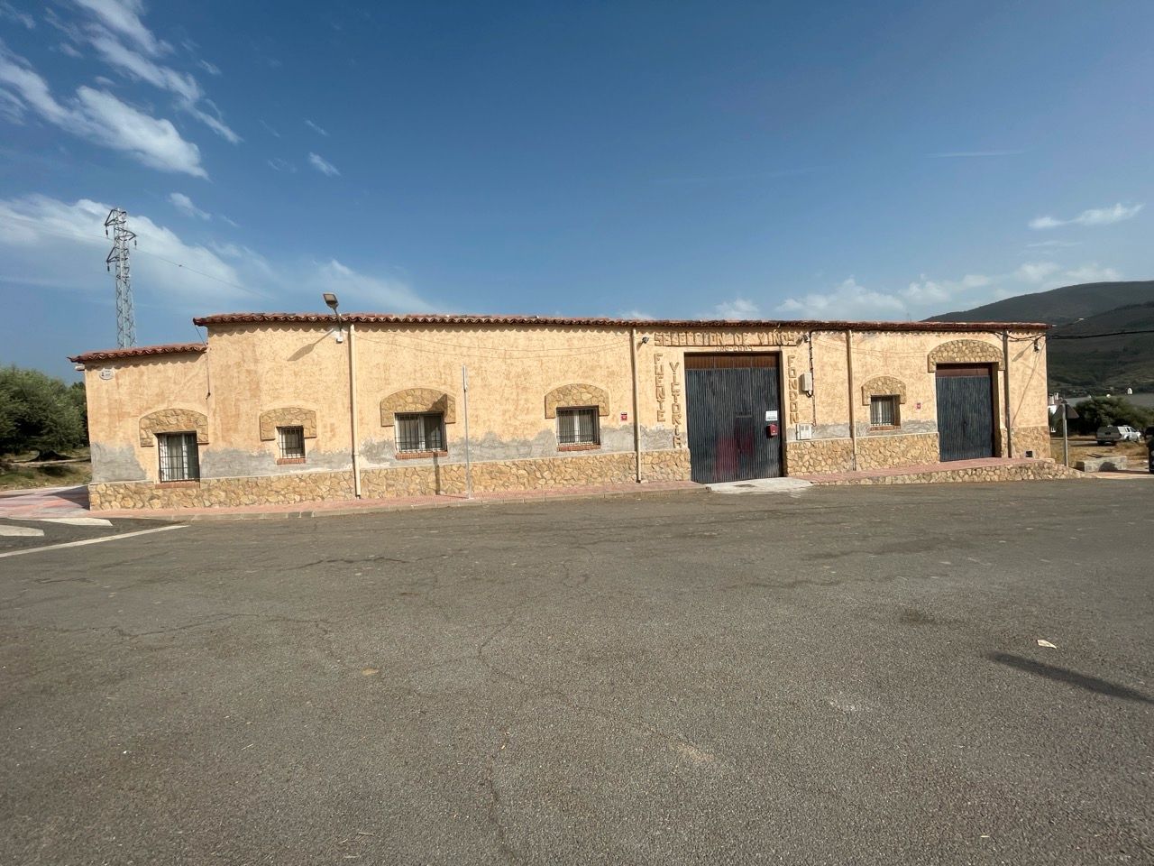 Vista exterior de Local en venda en Fondón