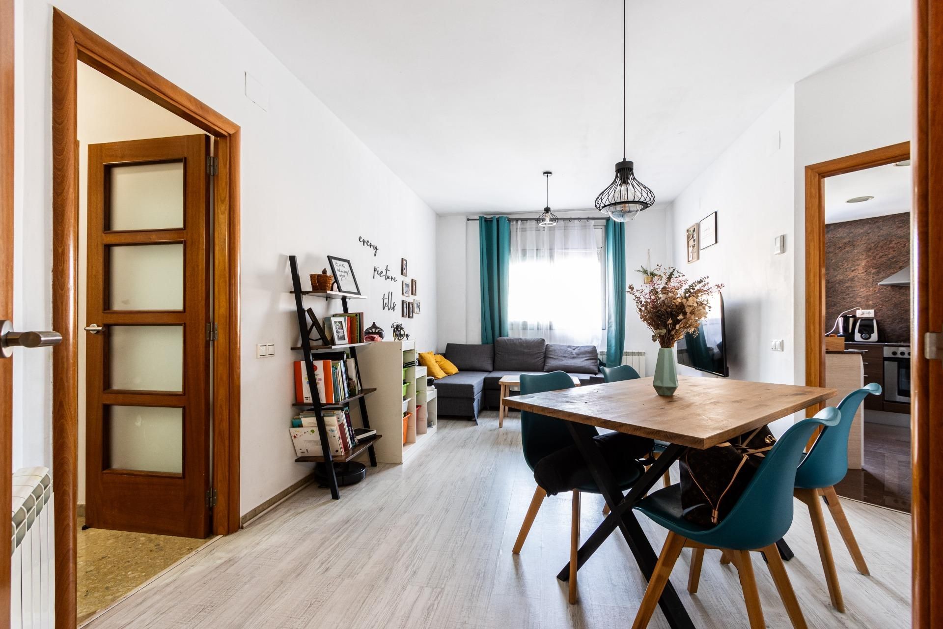 Sala d'estar de Pis en venda en Terrassa amb Calefacció i Parquet
