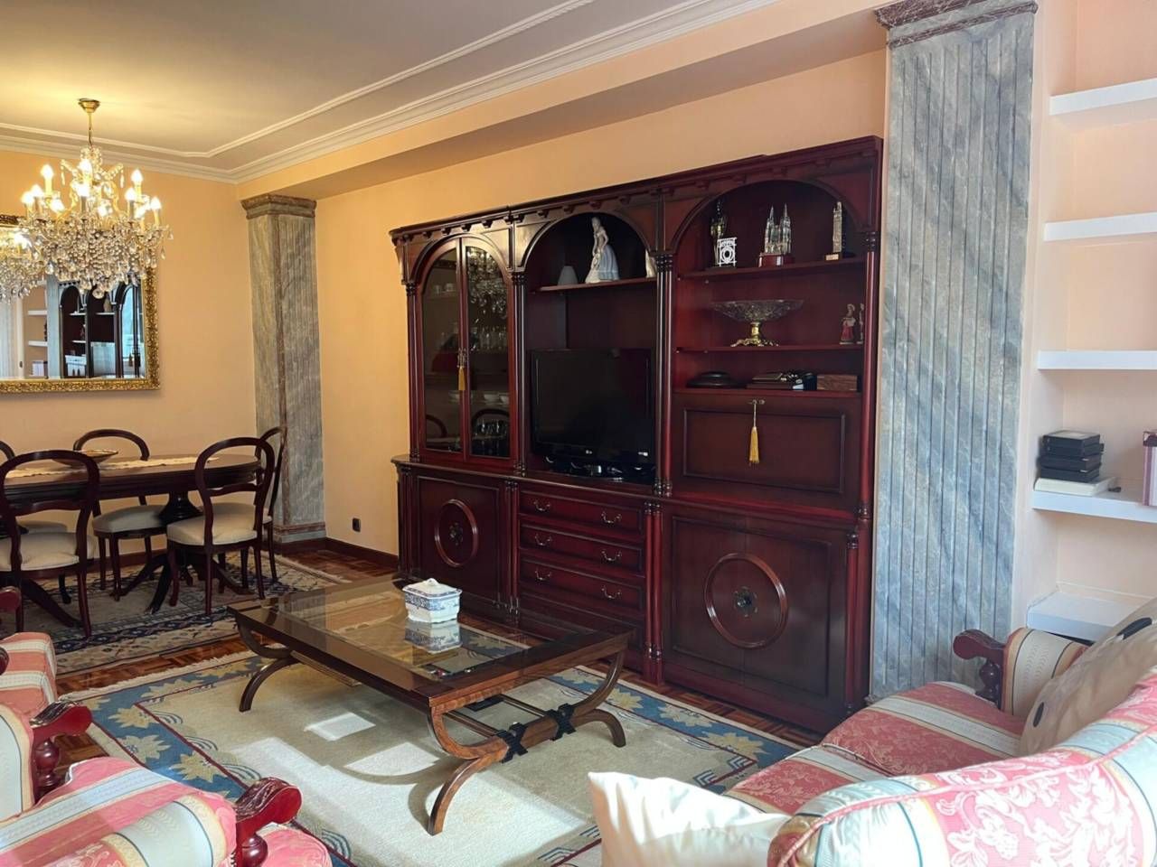 Sala d'estar de Pis en venda en Burgos Capital amb Terrassa