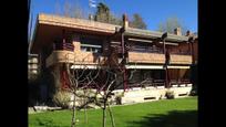 Exterior view of House or chalet for sale in Burgos Capital  with Private garden, Parquet flooring and Terrace