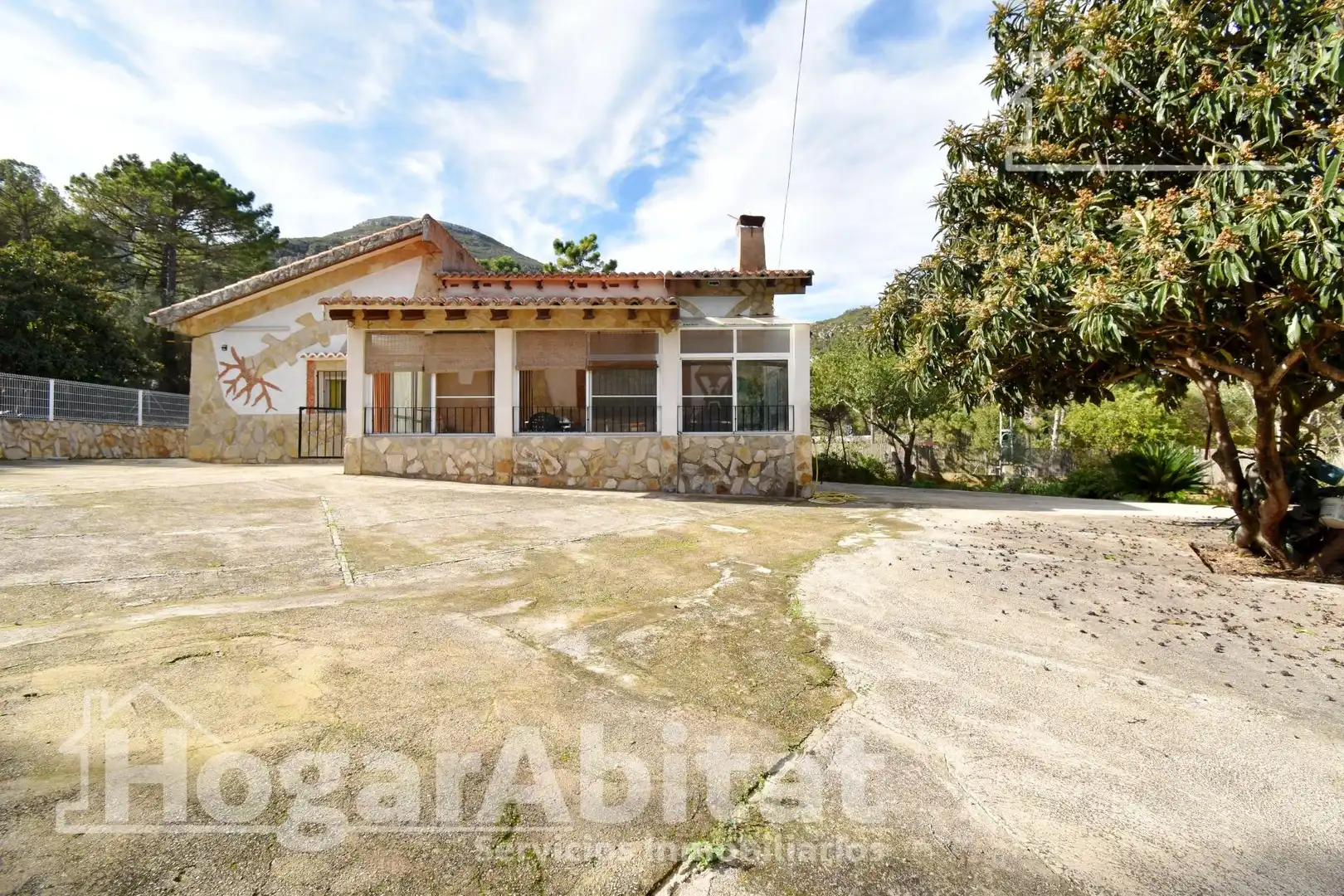 Vista exterior de Casa o chalet en venta en Simat de la Valldigna con Aire acondicionado, Calefacción y Jardín privado