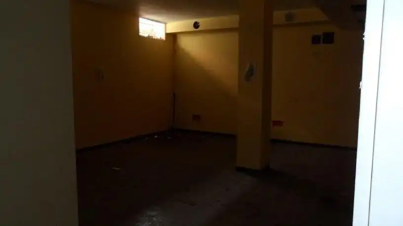 Oficina en venda en Linares