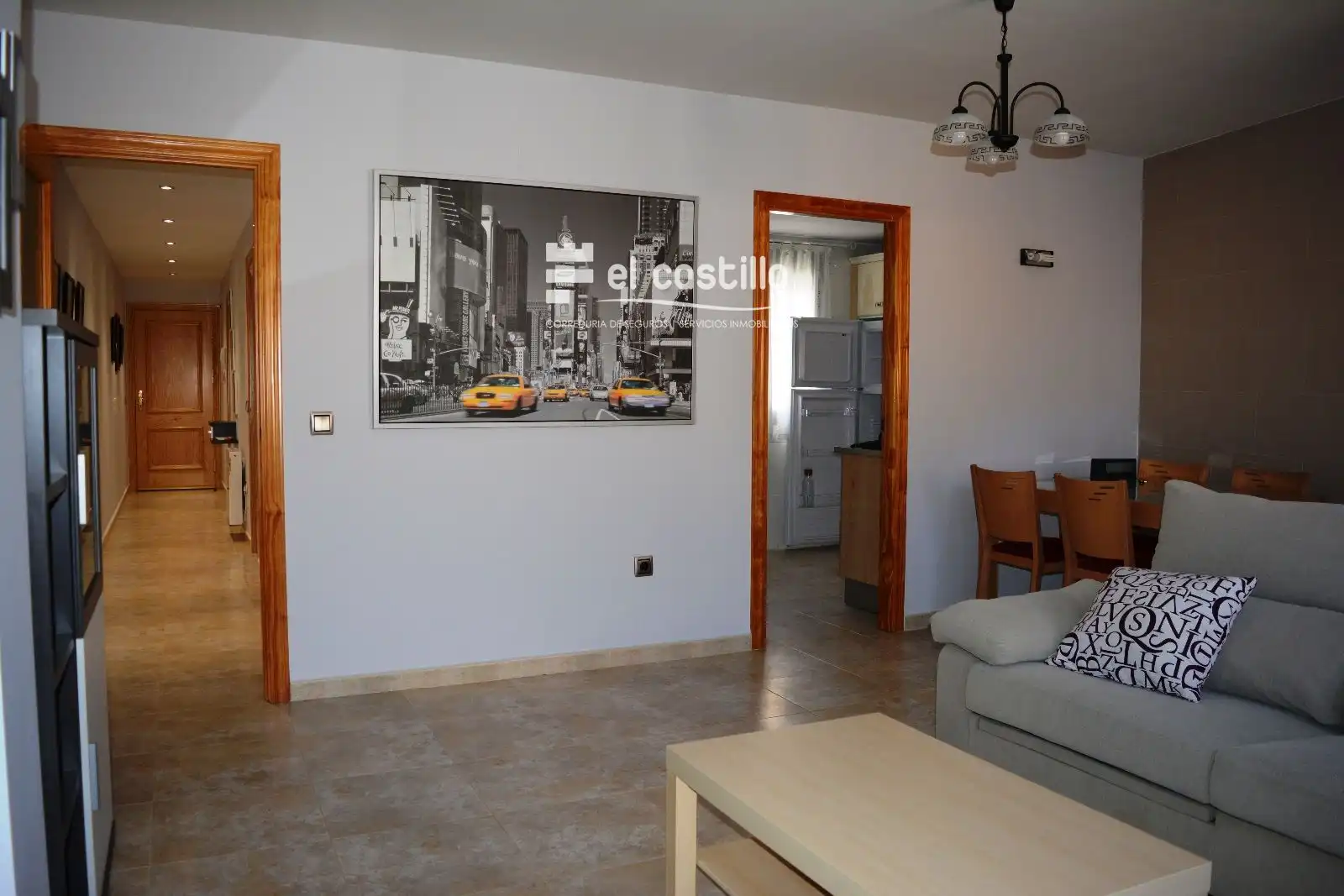 Sala de estar de Piso en venta en Sotillo de la Adrada con Calefacción, Trastero y Amueblado