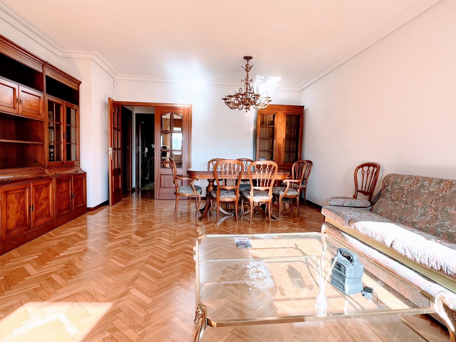 Dining room of Flat to rent in  Madrid Capital  with Air Conditioner, Heating and Parquet flooring