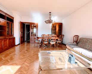 Dining room of Flat to rent in  Madrid Capital  with Air Conditioner, Heating and Parquet flooring