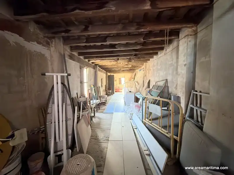 Casa adosada en venta en Valencia con Trastero y Alarma